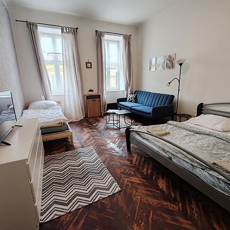 Apartman Hybesova2 Brno Luaran gambar